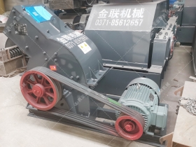 PC310X520錘式午夜宅男视频發往河南洛河破碎化工產品